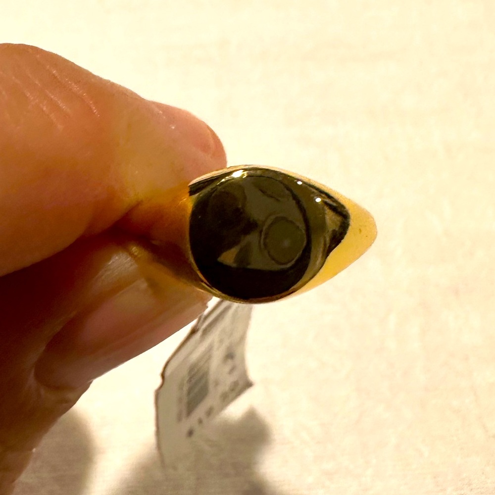 Banana Republic Oval Ring size 8 Never Worn